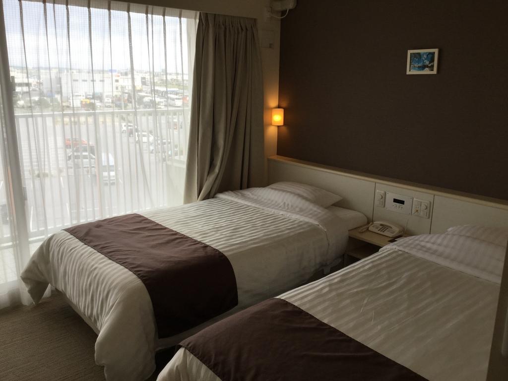 Hotel Gran View Garden Okinawa Tomigusuku Екстериор снимка